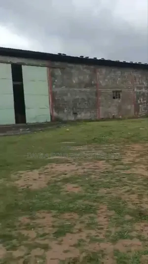 Massive Warehouse For Lease