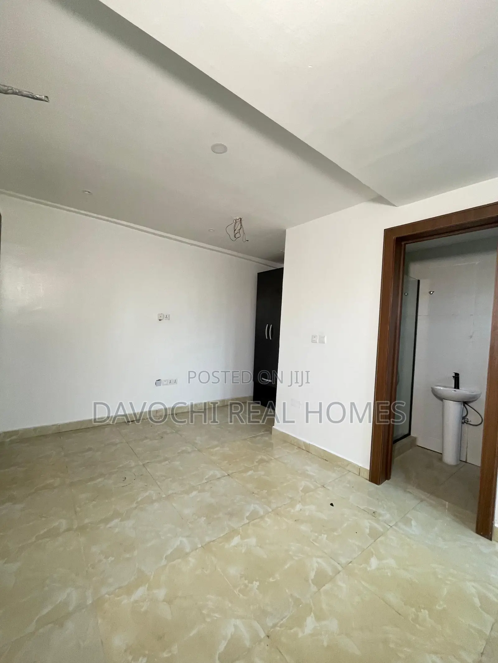 4bdrm Duplex in Lekki Phase1 for rent