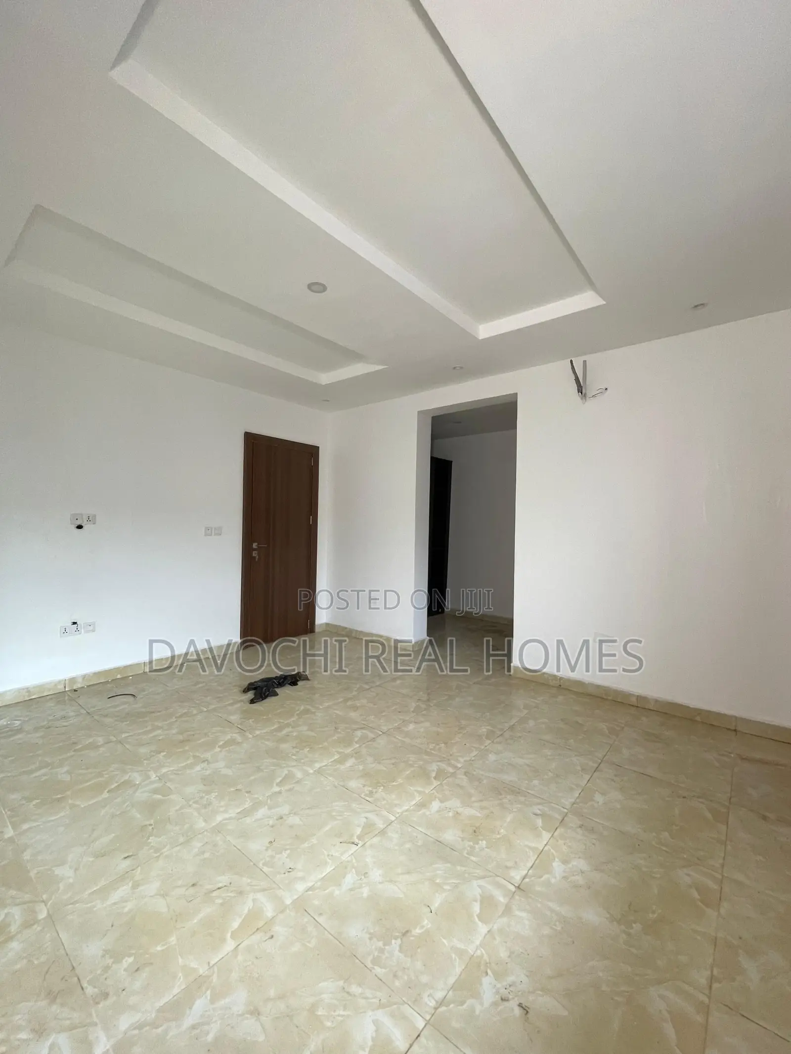 4bdrm Duplex in Lekki Phase1 for rent