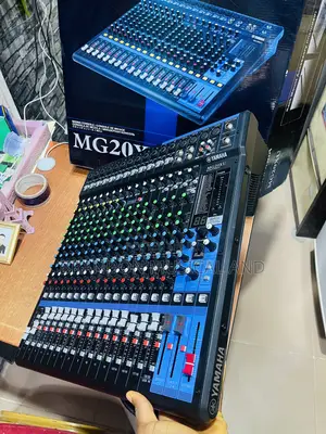 Yamaha Mg20xu Mixing Console 20 Channels