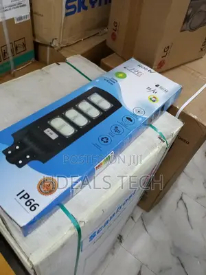 Photo - High Brightness FFG 400w Solar Street Light for Outdoor Use