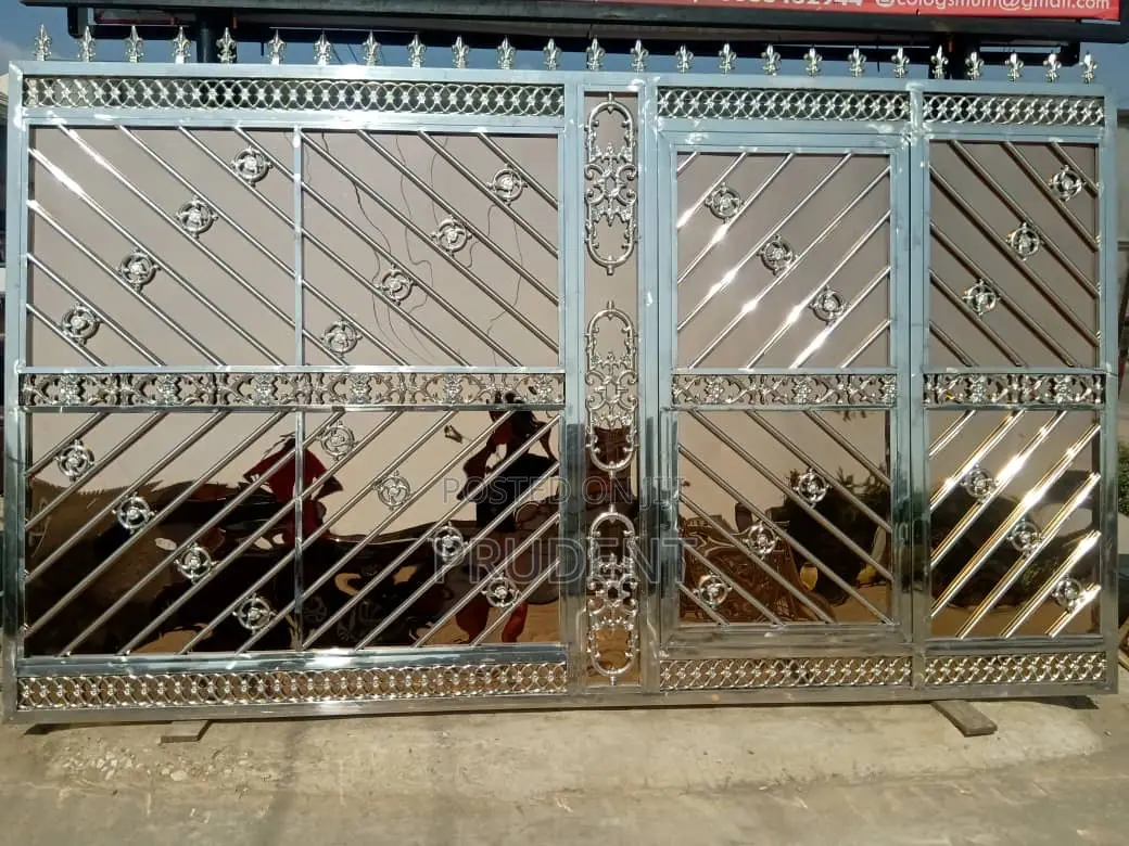 Mirror Silver Gate