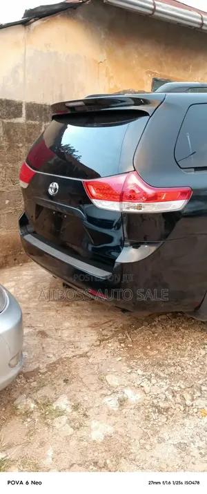 Toyota Sienna CE 8 Passenger 2010 Black