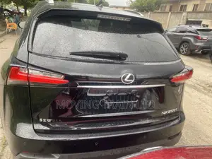 Lexus NX 200t FWD 2016 Black