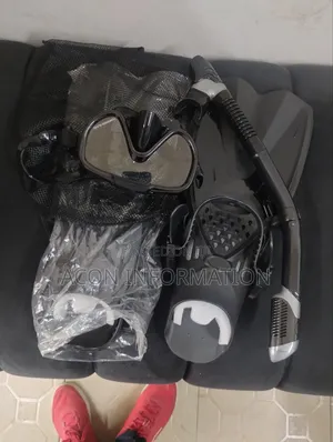 Snorkeling Mask Fins Dry Snorkel Mesh Bag Dive Gear Set