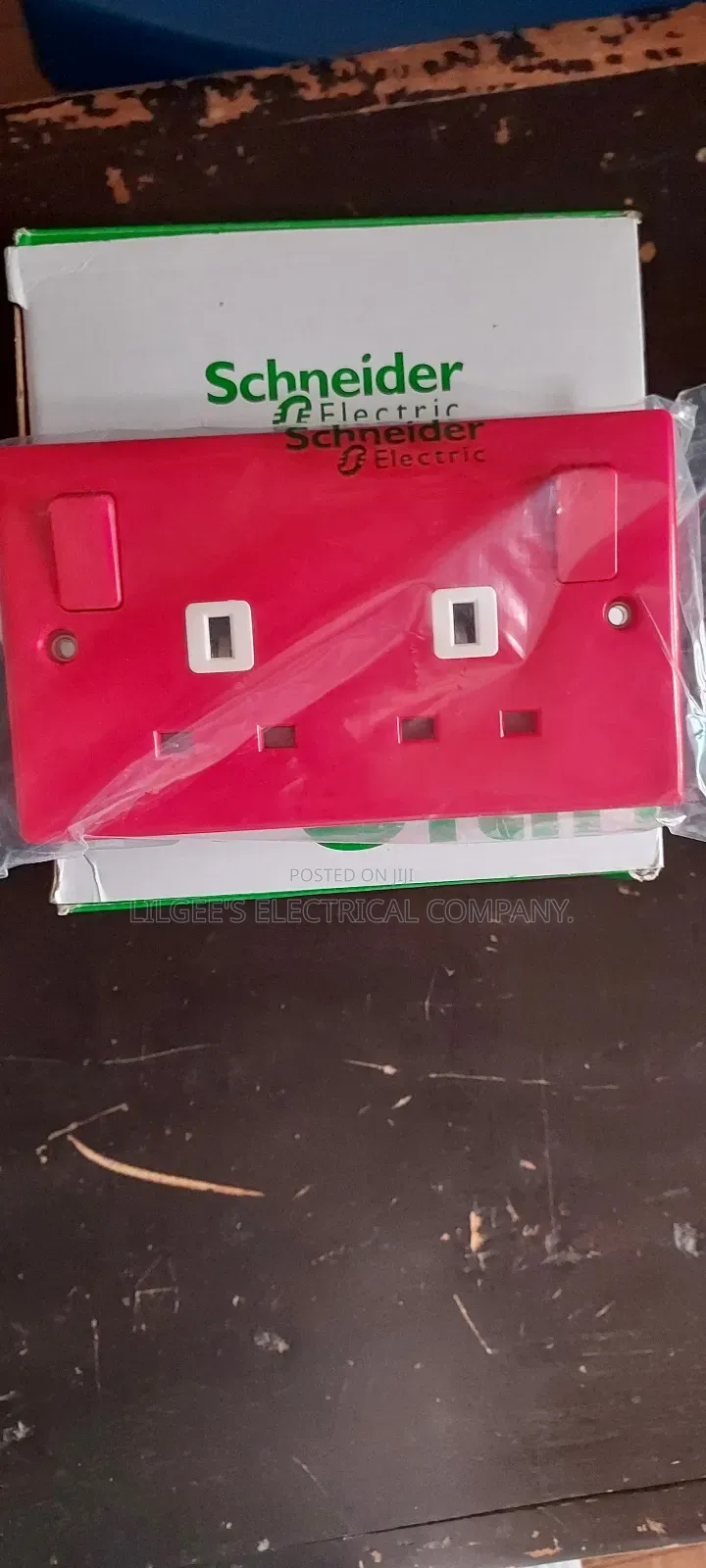 Schneider Red Double Ups Socket