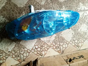 Set Toyota Corolla Headlamp 2005