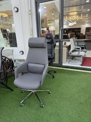 Super Executive Leather Office Swivel Chair