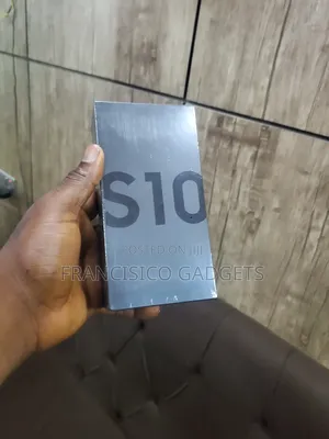 New Samsung Galaxy S10 128 GB Gray