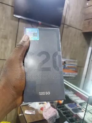 New Samsung Galaxy S20 128 GB Blue