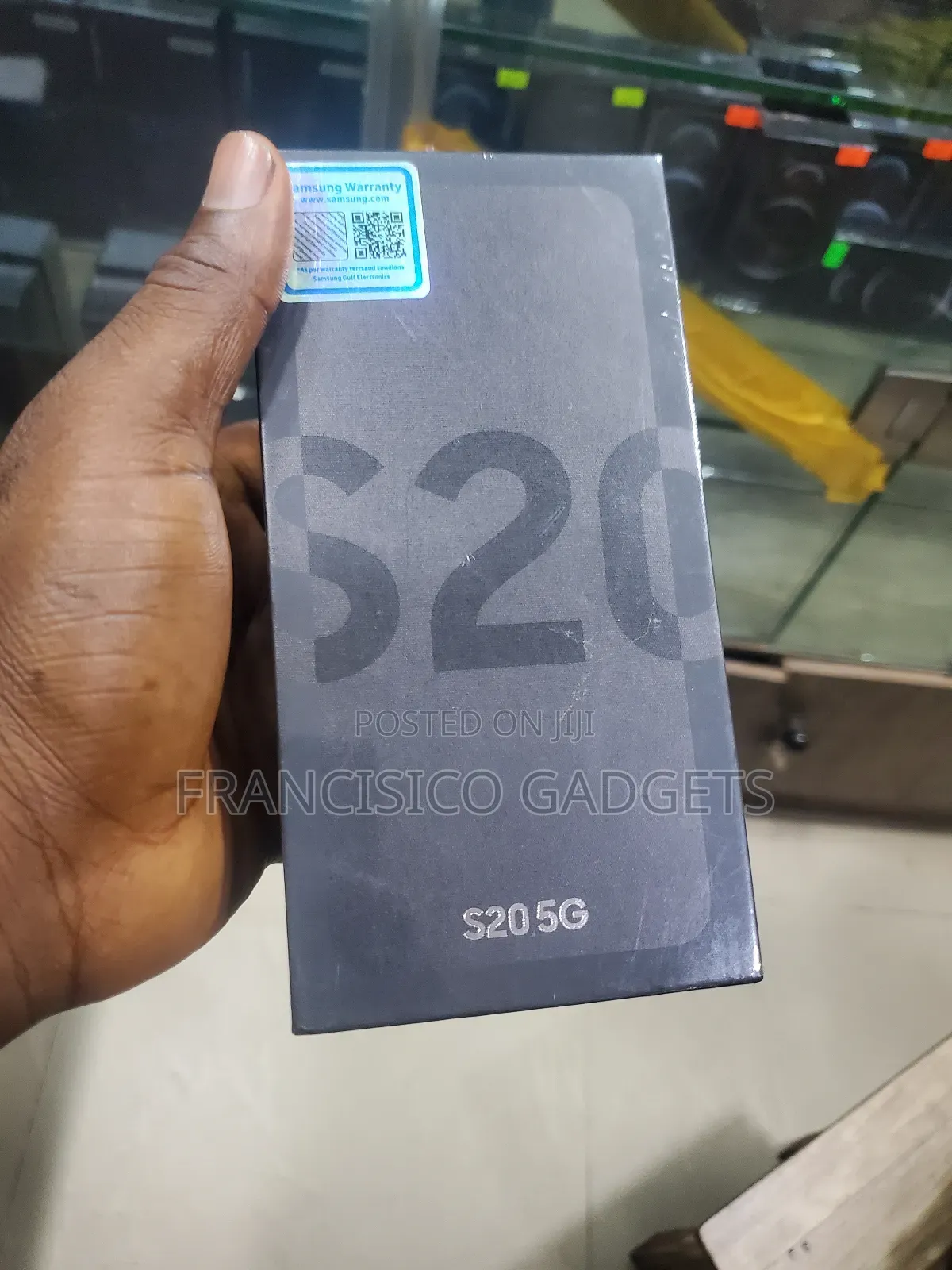 New Samsung Galaxy S20 128 GB Blue