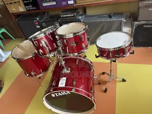 Tama Drum Set