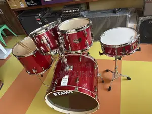 Tama Drum Set