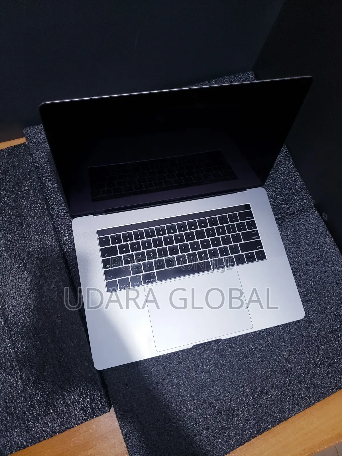 Laptop Apple MacBook Pro 2016 16GB Intel Core I7 SSD 256GB