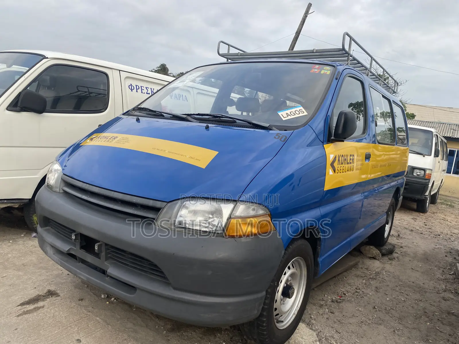 Toyota HiAce 2004 Blue