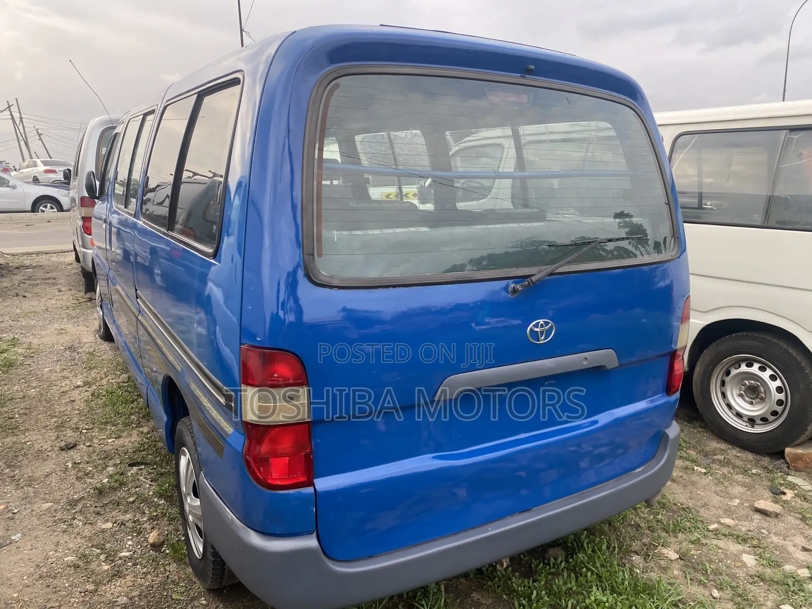 Toyota HiAce 2004 Blue