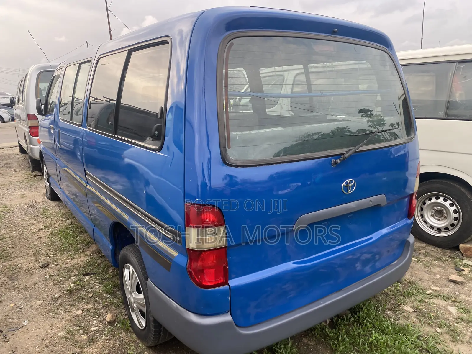 Toyota HiAce 2004 Blue