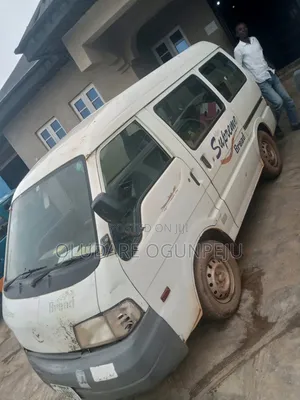 Photo - Mazda Bongo 2010 White