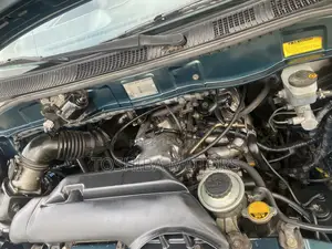 Toyota HiAce 2003 Blue