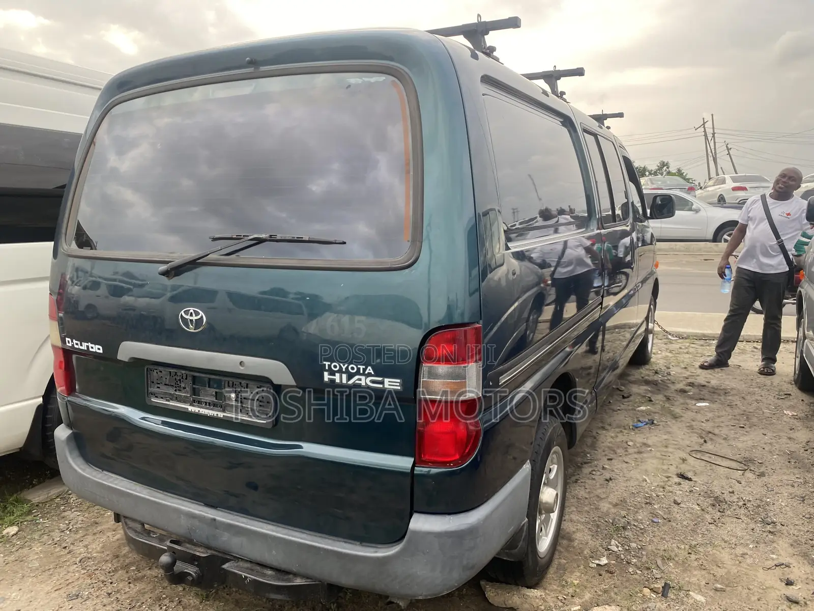 Toyota HiAce 2003 Blue