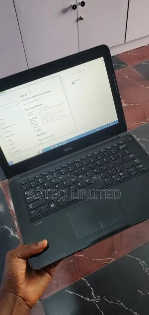Laptop Dell Latitude 3380 4GB Intel Core I3 SSD 128GB