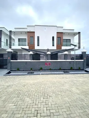 4bdrm Duplex in Lekki for sale