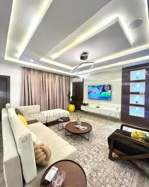 Luxury Three Bedroom Apartment
