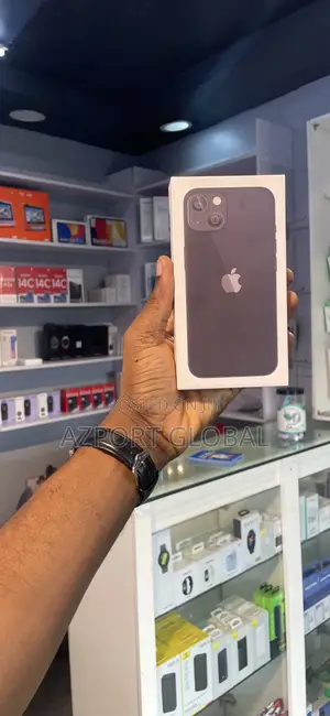 New Apple iPhone 13 128 GB Black