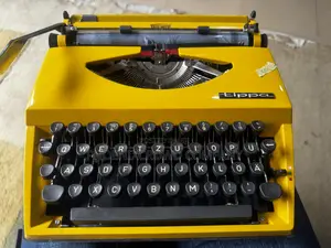 Manual Typewriter