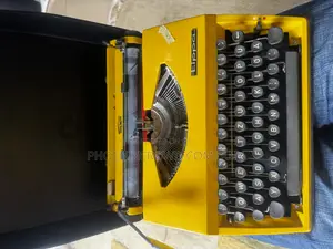 Manual Typewriter