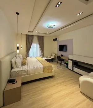 Luxury Three Bedroom Apartment