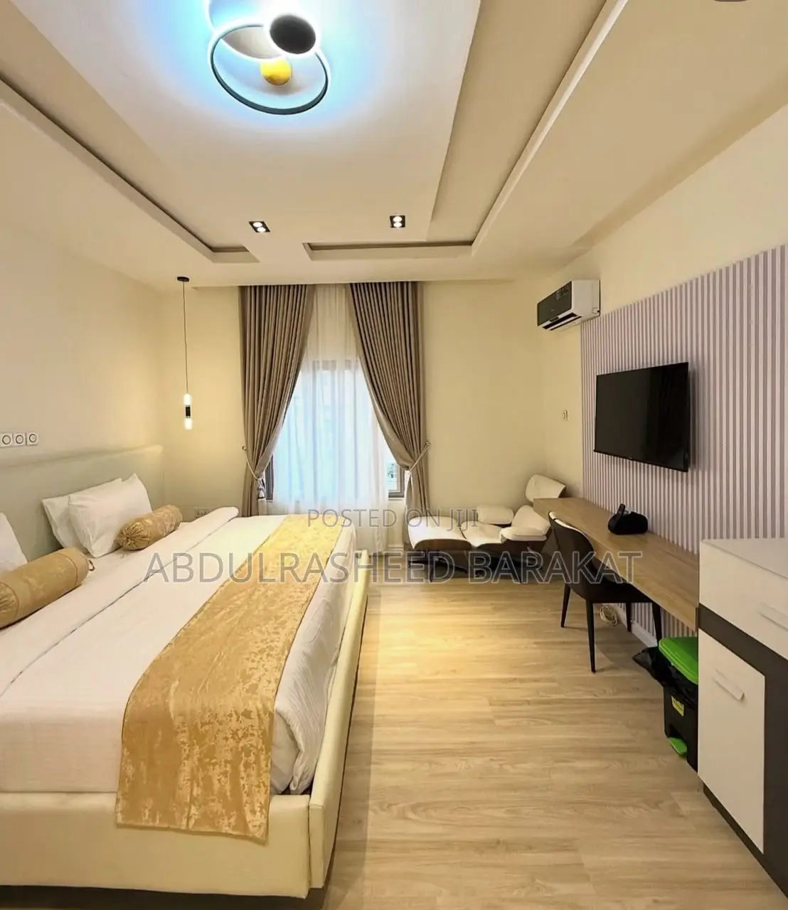 Luxury Three Bedroom Apartment