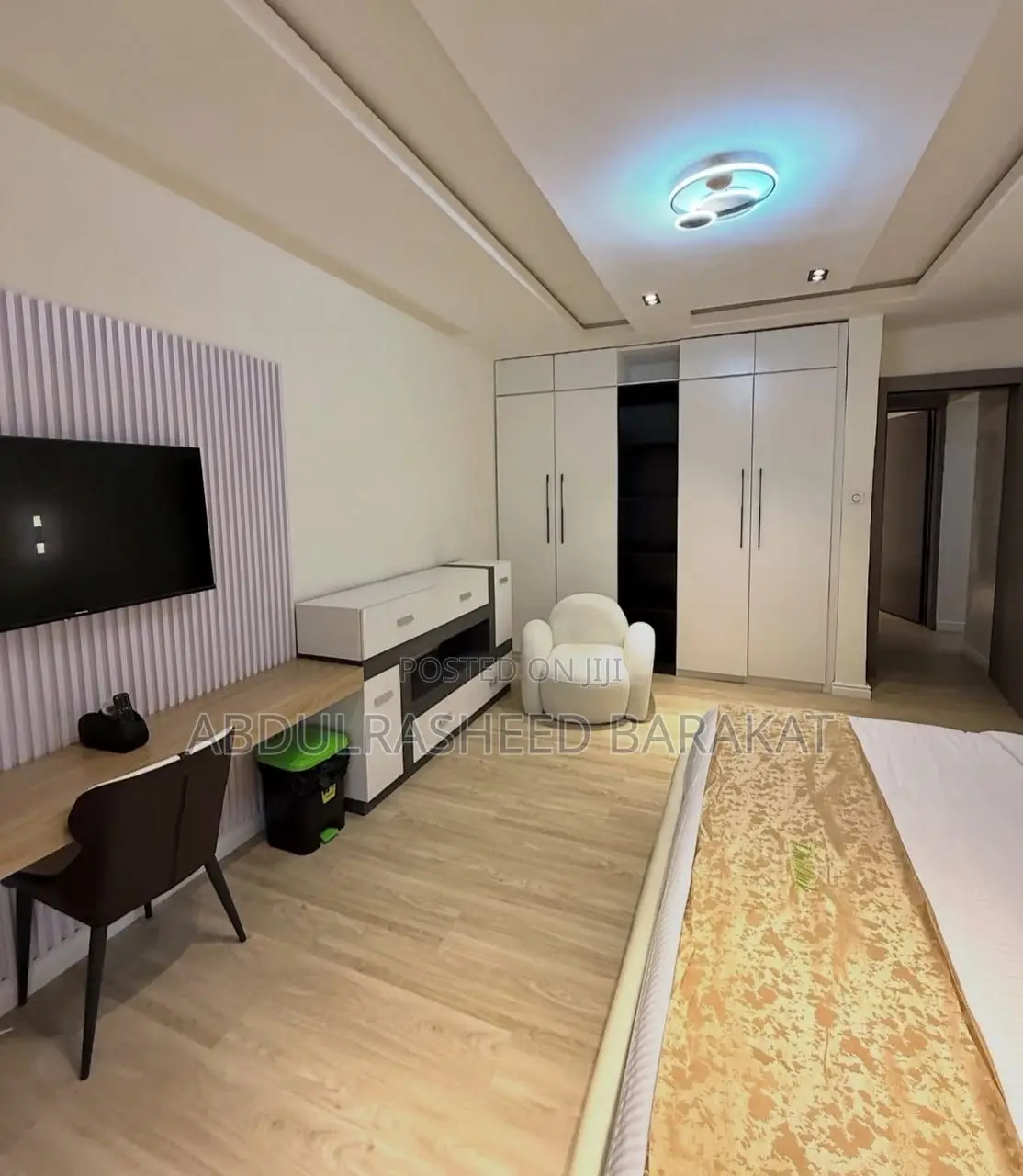 Luxury Three Bedroom Apartment
