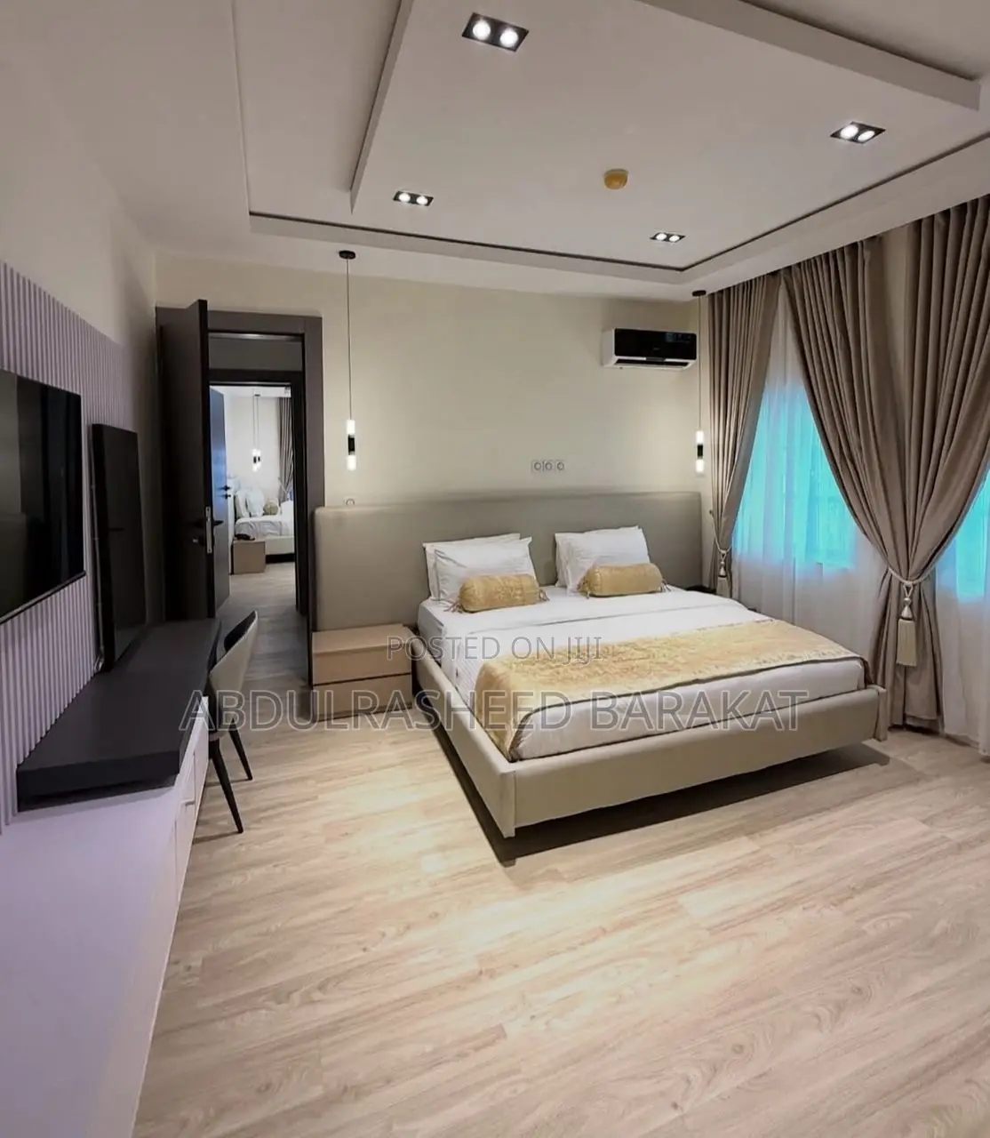 Luxury Three Bedroom Apartment