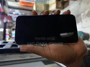 Apple iPhone XR 64 GB White