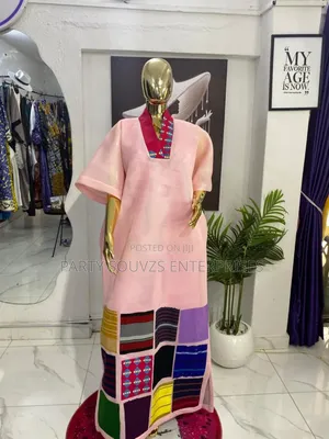 Photo - Two-Piece Kaftan With Asooke Patches – Unique Elegant