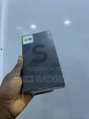 New Samsung Galaxy S22 5G 128 GB