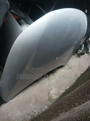 Kia Sorento 2011 and 2013 Bonnet