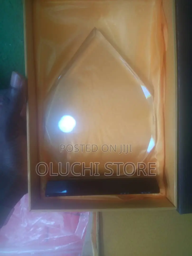 Golden Plaque Daa132