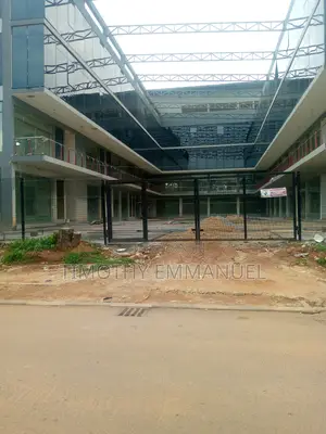 2bdrm Apartment in Wuse 2 for sale