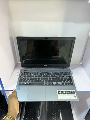 Laptop Acer Aspire ES1-511 4GB Intel Pentium HDD 320GB