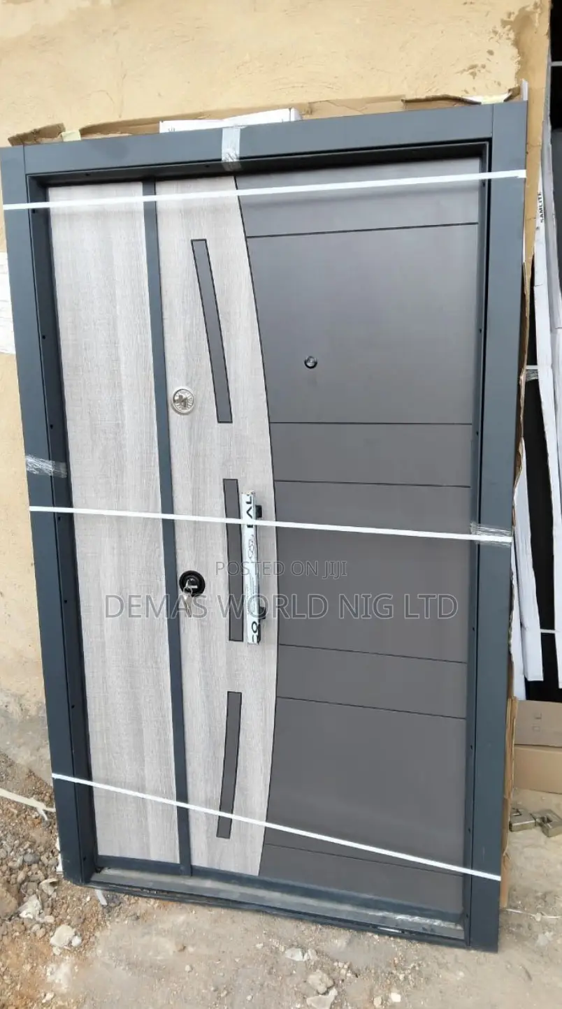 D Curve Luxury Door