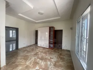 5bdrm Duplex in Parkview Estate for rent