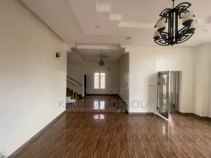 5bdrm Duplex in Parkview Estate for rent