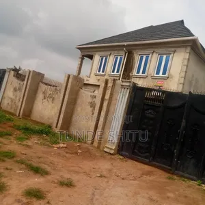 Photo - 10bdrm Block of Flats in Igbogbo Estate for sale