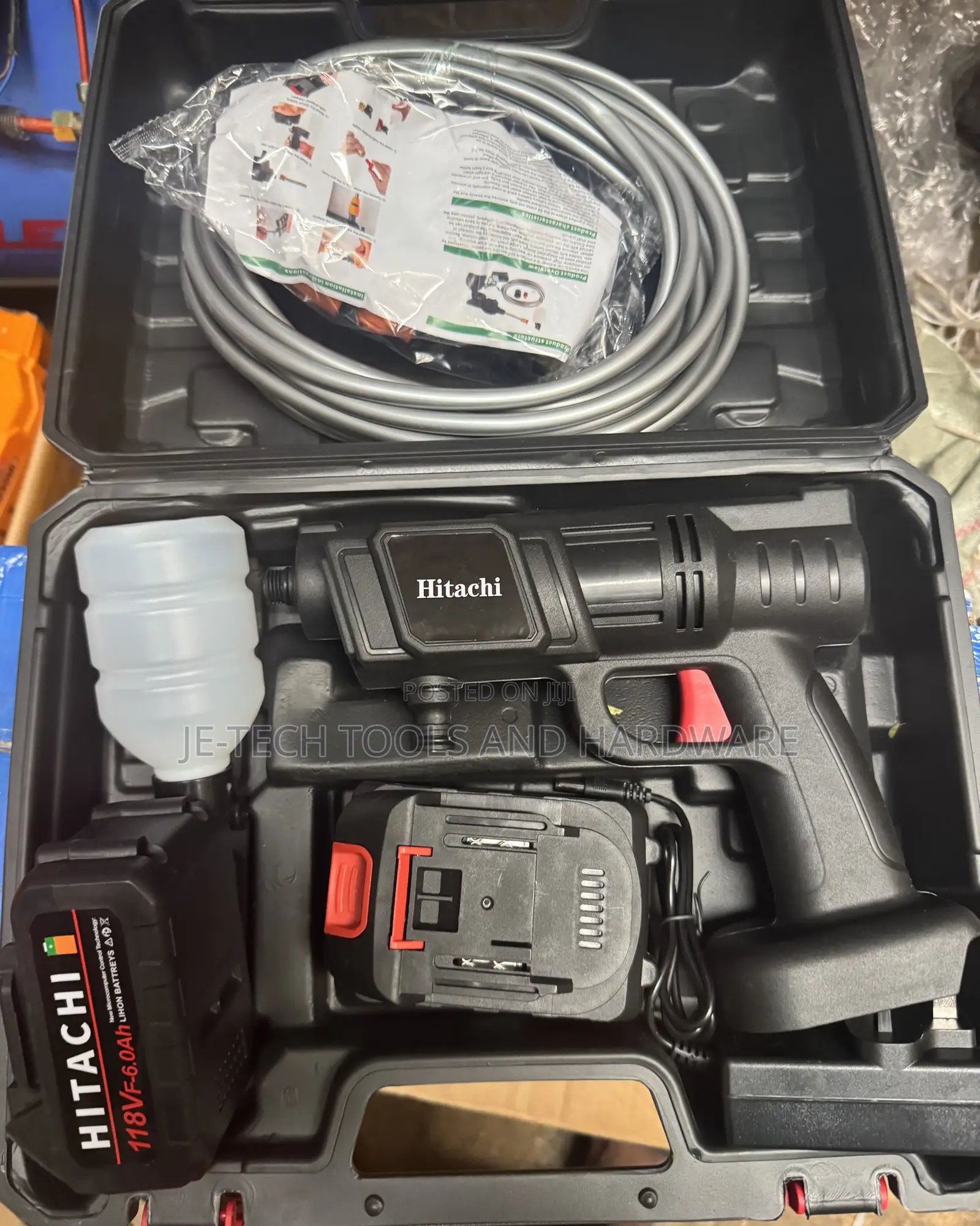 Hitachi Cordless Pressure Washer118v