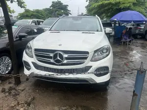 Mercedes-Benz GLE-Class GLE 350d 4MATIC 2017 White