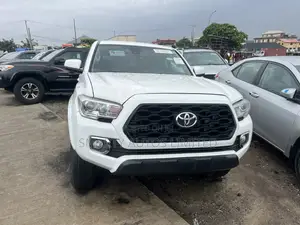 Toyota Tacoma SR5 Access Cab 6' Bed V6 AT 2023 White