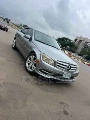 Photo - Mercedes-Benz C300 2008 Silver