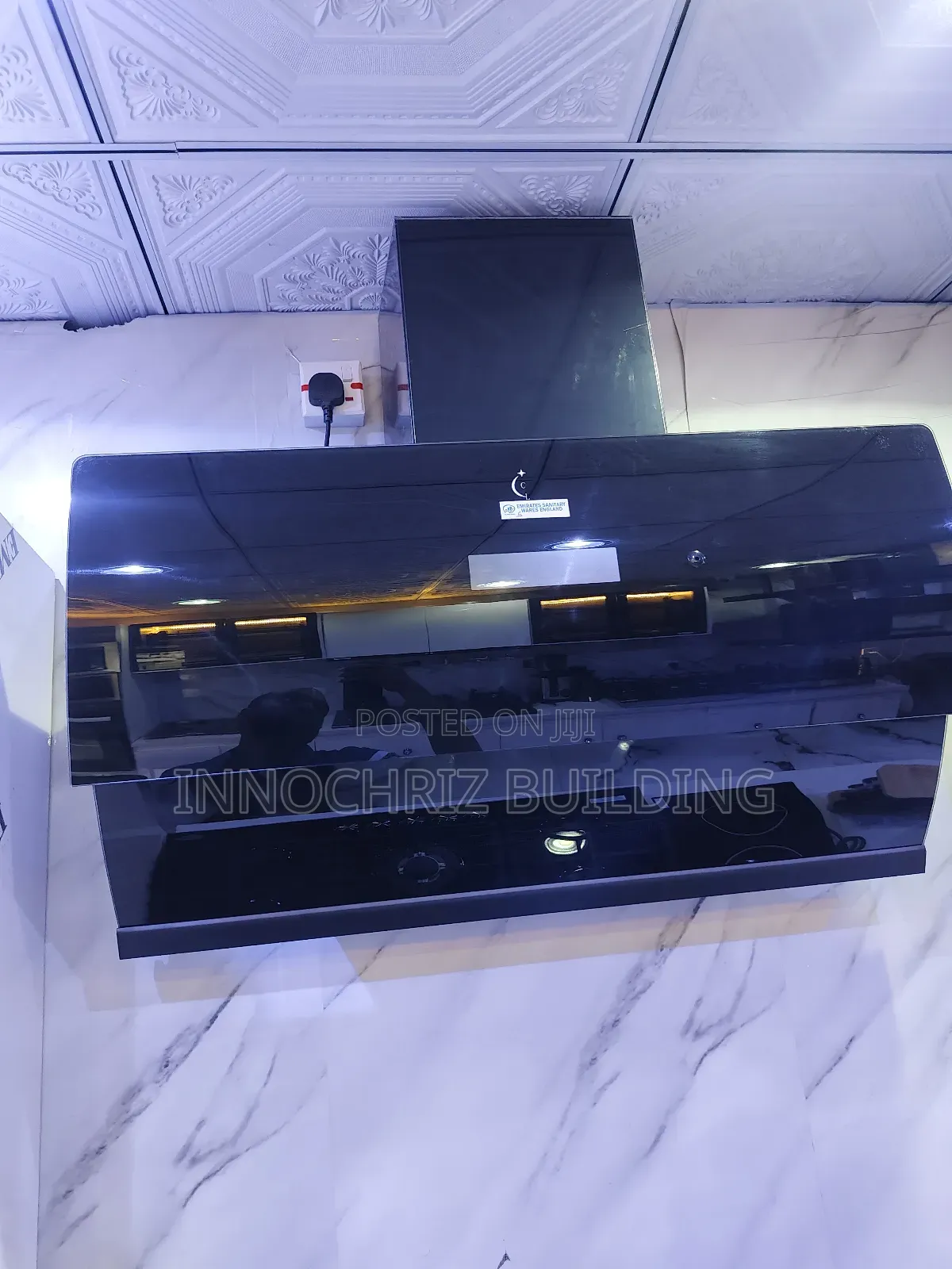 Kitchen Extractor (Black)
